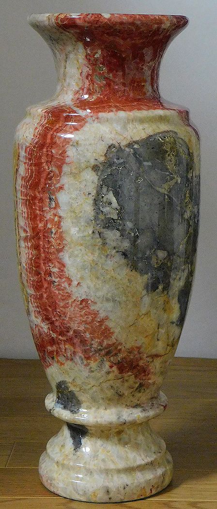 山水石美術館」 水石・美石を紹介 西美濃 金生山 紅更花瓶、紅孔雀花瓶